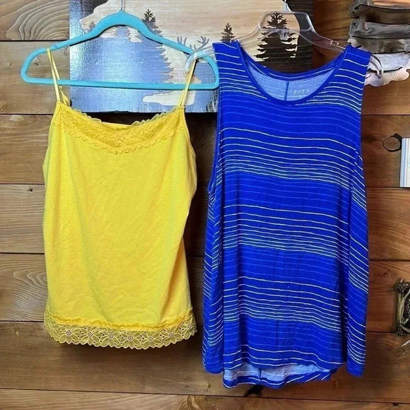 LOT OF 2 TANK TOPS XL ONE BLUE‎ STRIPES, ONE  CATO YELLOW LACE - Picture 1 of 8